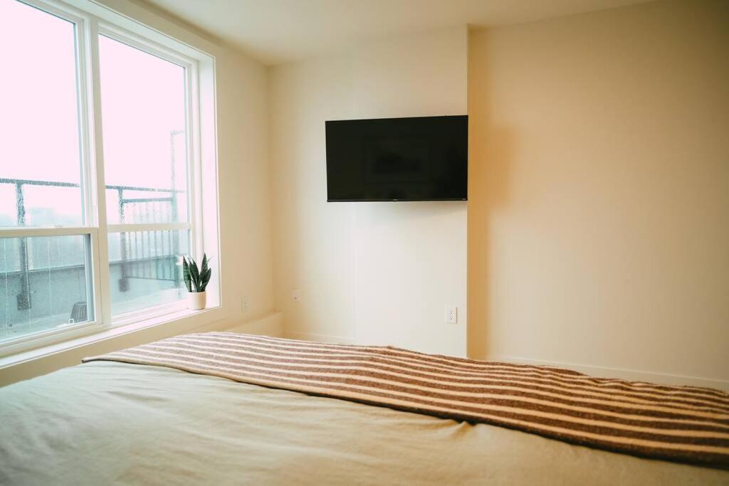 Chic Cozy Retreat - 2Br - Stunning North End Views Διαμέρισμα Χάλιφαξ Εξωτερικό φωτογραφία